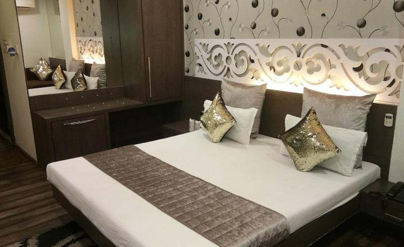 Hotel Banjara Bhopal Bagian luar foto